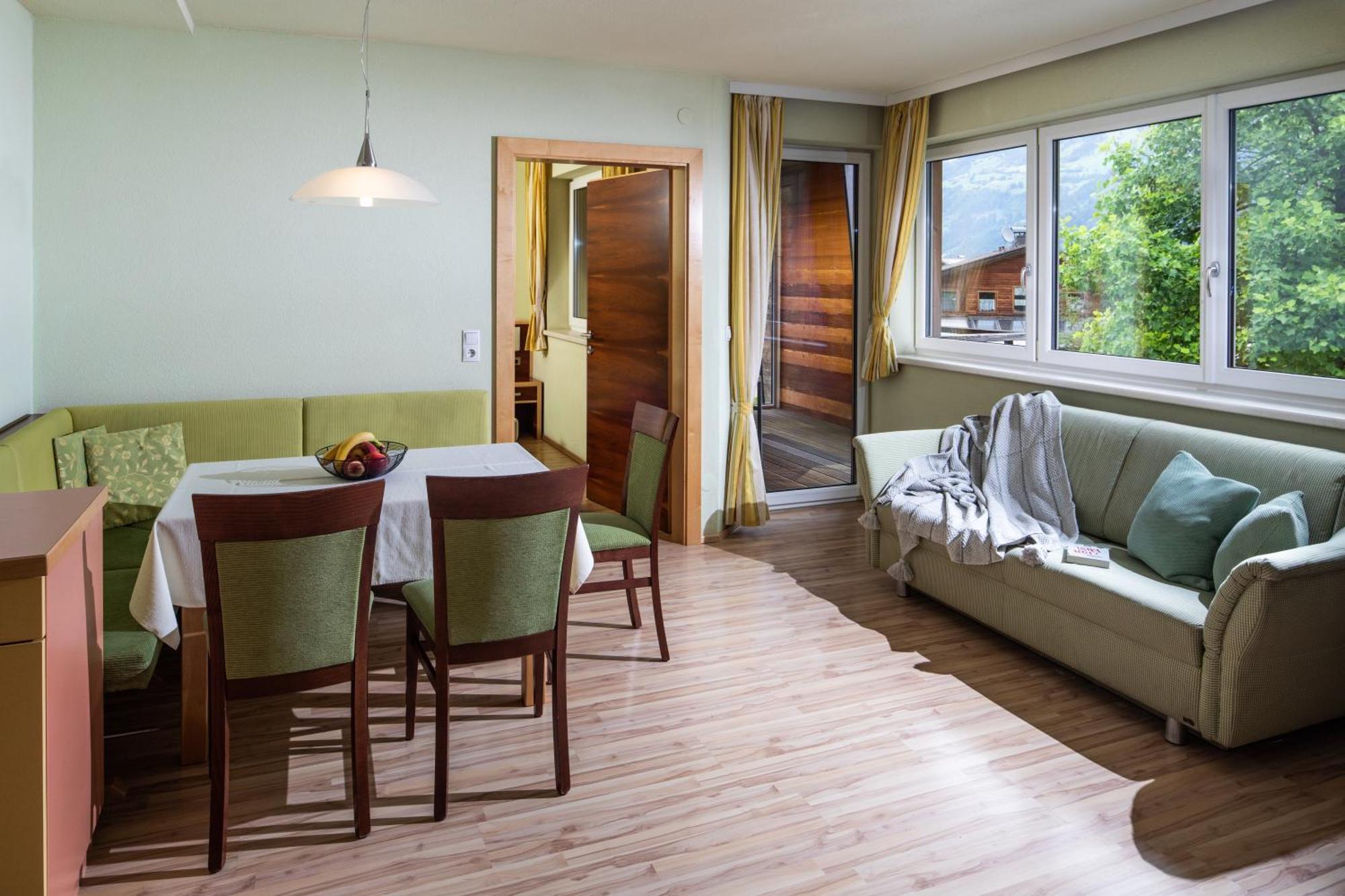 Apparthaus & Chalets Hofer เซลล์ อัม ซิลลา ภายนอก รูปภาพ